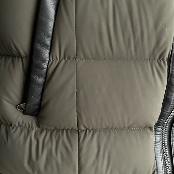 COPY - Mackage small Calla with fur trim - Picture 9 of 10